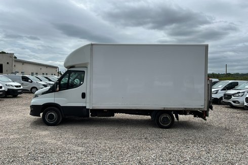 Iveco Daily Luton AUTO MWB L2 350 EURO 6 NO VAT
