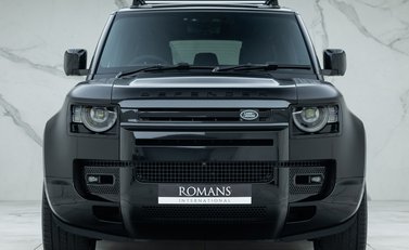 Land Rover Defender 110 V8 4