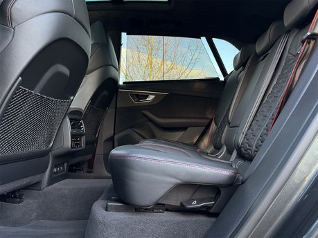 Audi Q8 RS TFSI QUATTRO VORSPRUNG MHEV 51