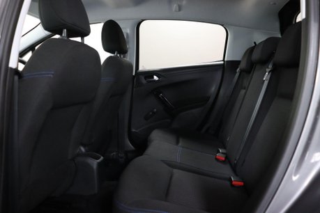 Peugeot 208 PURETECH S/S SIGNATURE 41