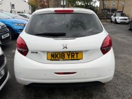 Peugeot 208 PURETECH BLACK EDITION 7