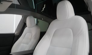 Tesla Model Y LONG RANGE AWD Enhanced Autopilot White Interior 20" Induction Alloys VAT Q 12
