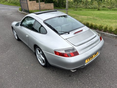 Porsche 911 CARRERA 10