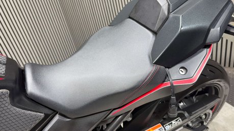 Honda CBR 2020 ONLY 790 MILES LONG MOT SERVICED SPORTS BIKE 650CC 16