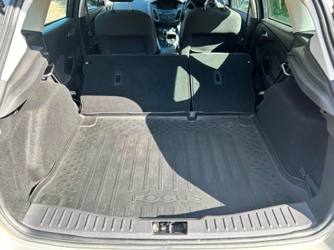 Ford Focus ZETEC 36