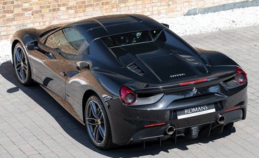 Ferrari 488 Spider 10