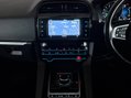 Jaguar F-Pace R-SPORT AWD 15