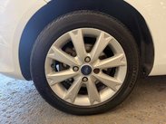 Ford Fiesta 1.25 Zetec 3dr 21