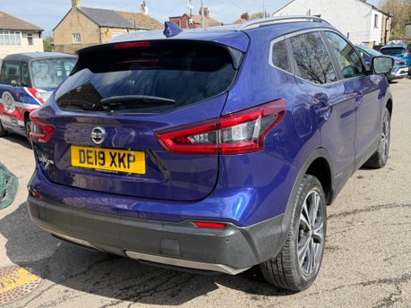 Nissan Qashqai DIG-T N-CONNECTA 10