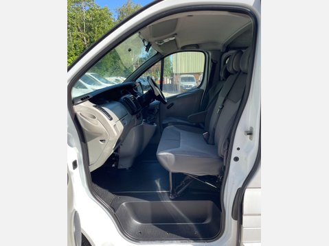 Renault Trafic 2.0 TD dCi SL27 Panel Van 4dr Diesel Manual L1 H1 (214 g/km, 115 bhp) 29