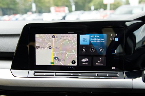 Volkswagen Golf LIFE ETSI DSG 23