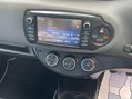 Toyota Yaris 1.0 VVT-i Icon Euro 6 5dr 17