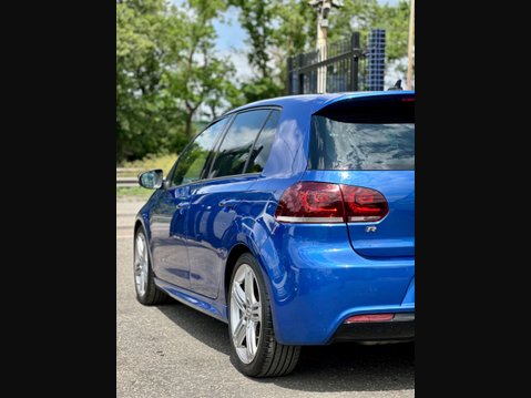 Volkswagen Golf R 2.0 DSG (Wingback) DCC 40