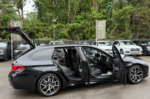 BMW 5 Series 520D M SPORT TOURING -FULL SERVICE HISTORY -TWIN DASHCAMS -GHOST -BIG AUDIO 19