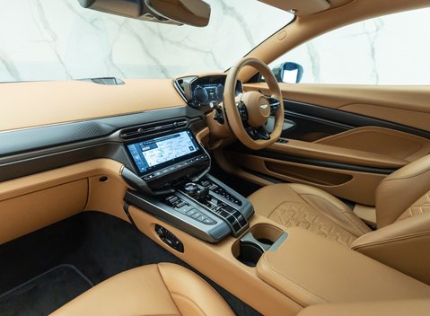 Aston Martin Vanquish V12 20