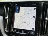 Volvo XC60 2.0 XC60 R-Design B5 MHEV Auto 5dr 17