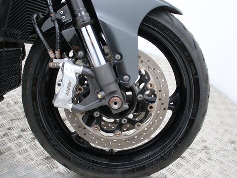 Suzuki GSX1300 B-King GSX 1300 35