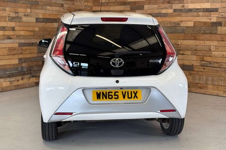 Toyota Aygo 1.0 VVT-i x-pure Hatchback 5dr Petrol Manual Euro 6 (68 ps) 81