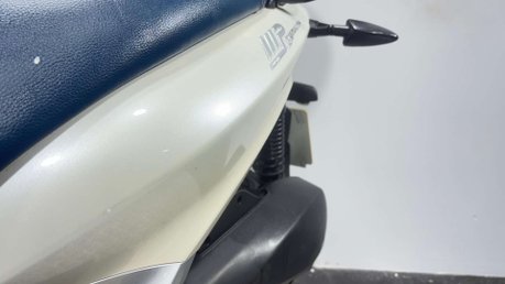 Piaggio MP3 YOURBAN LT 2015 3K NEW MOT NEW TYRES TRIKE 3 WHEELER 300CC 17