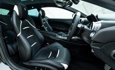 Ferrari GTC4 Lusso 10