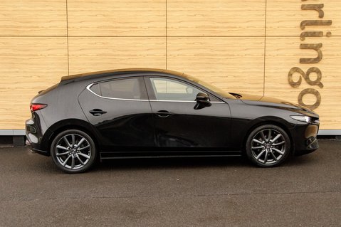Mazda 3 SPORT LUX MHEV 8