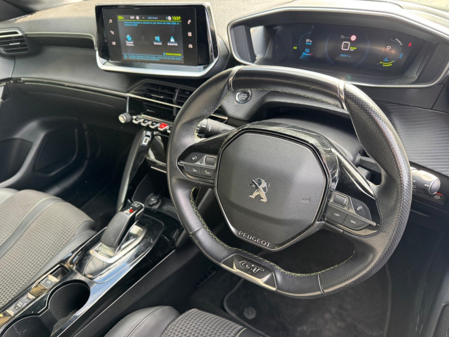 2020 Peugeot e-208 — image 2