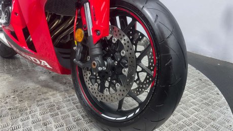 Honda CBR 2024 74 PLATE E-CLUTCH ONLY 240 MILES MOT AUTO 650CC SPORTS BIKE 16
