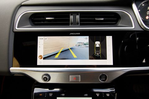 Jaguar I-Pace HSE BLACK 25