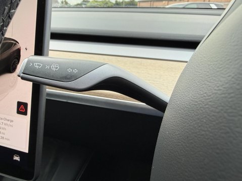 Tesla Model Y (Dual Motor) Long Range SUV 5dr Electric Auto 4WDE (384 bhp) 37