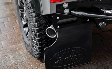 Land Rover Defender 90 Autobiography Edition 26