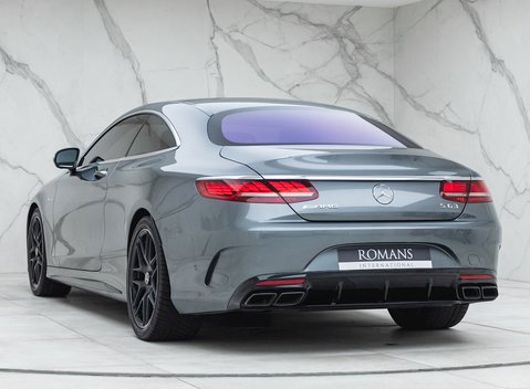 Mercedes-Benz S63 AMG Coupe 3