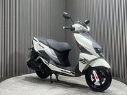 Suzuki Avenis 2024 ONLY 1K 1 OWNER PERFECT LEARNER BIKE SCOOTER 125CC 2