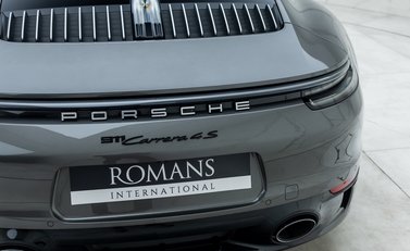 Porsche 911 Carrera 4S (992) 26