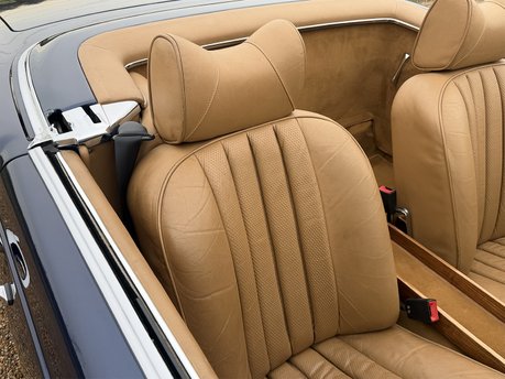 Mercedes-Benz SL Series 280 SL 59