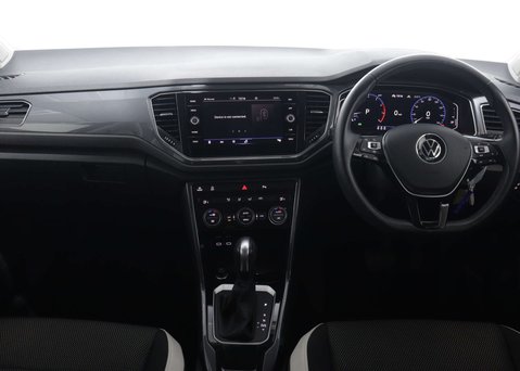 Volkswagen T-Roc 1.5 T-Roc SEL TSi Evo Semi-Auto 5dr 18