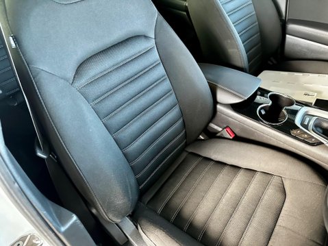 Ford Mondeo 2.0 TDCi Zetec Euro 6 (s/s) 5dr 7