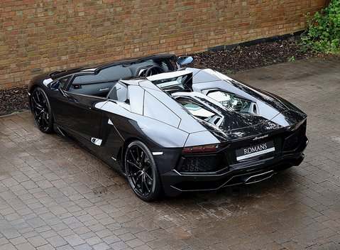 Lamborghini Aventador LP 700-4 Roadster 20