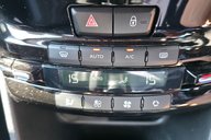 Peugeot 2008 S/S ALLURE..1FORMER KEEPER,7 MAIN DEALER SERVICES,STUNNING  14