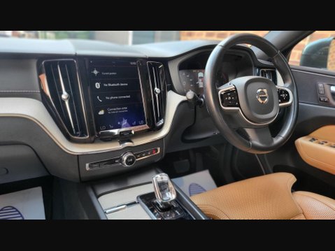 Volvo XC60 B4 INSCRIPTION AWD 12