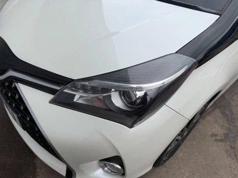 Toyota Yaris 1.33 Dual VVT-i Design Euro 6 5dr 19