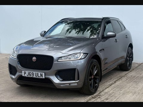 Jaguar F-Pace 2.0 F-PACE Chequered Flag AWD D Auto 4WD 5dr 3