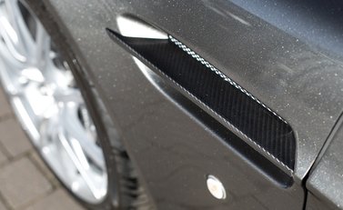 Aston Martin V12 Vantage S 28