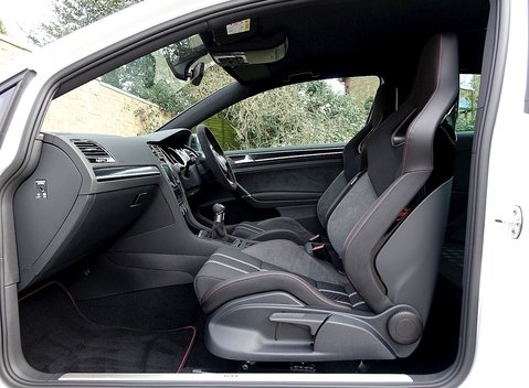 Volkswagen Golf GTI S Clubsport 13