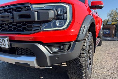 Ford Ranger 3.0 T Raptor Ecoboost - Electric Roller Shutter 24