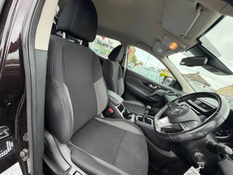 Nissan Qashqai DIG-T ACENTA PREMIUM 10