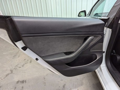 Tesla Model 3 Model 3 Long Range AWD 4WD 4dr 62