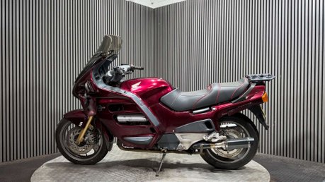 Honda ST 1997 ONLY 32K GOOD RUNNING CLASSIC TOURER BIKE 1100CC 4