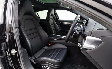 Porsche Panamera Turbo 10