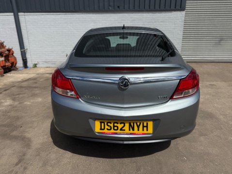 Vauxhall Insignia 2.0 CDTi SRi Nav Auto Euro 5 5dr 6