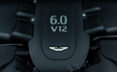Aston Martin Vantage GT12 48